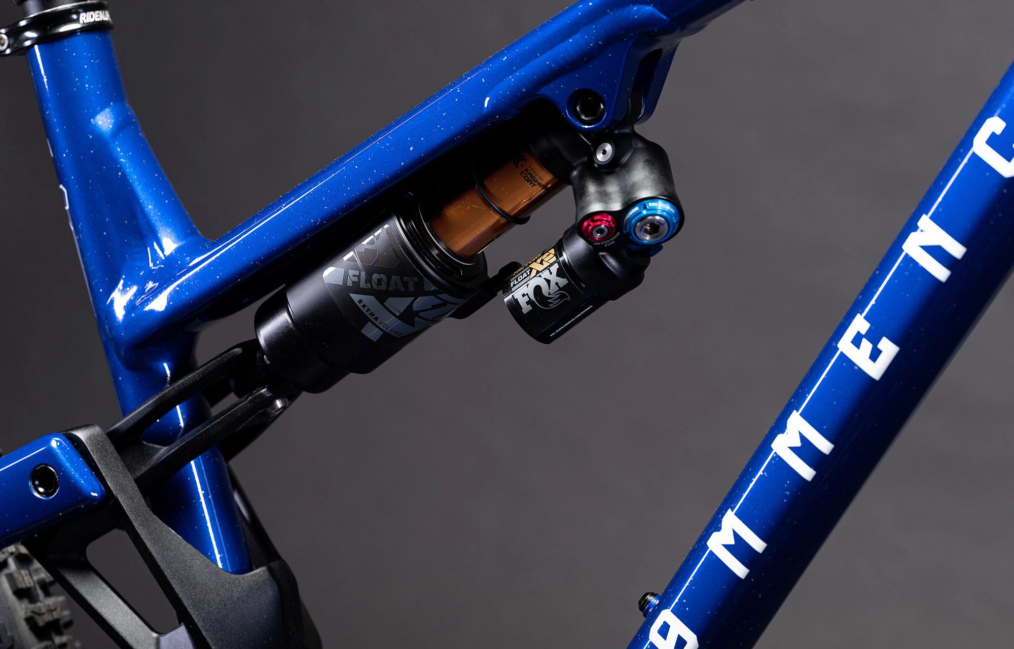 COMMENCAL META TR GLITTERY ROYAL BLUE 7 COMMENCAL META TR GLITTERY ROYAL BLUE - Image 5