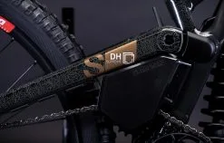 COMMENCAL SUPREME DH V5 WRINKLED GREY 16 COMMENCAL SUPREME DH V5 WRINKLED GREY -BIKE shop 22SUPV5ALC2 06 2000