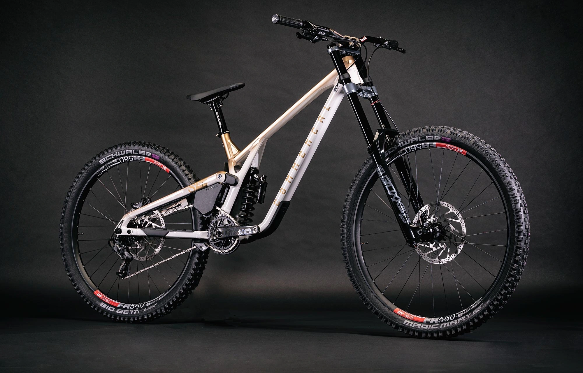 COMMENCAL SUPREME DH V5 GRADIENT GOLD 4 COMMENCAL SUPREME DH V5 GRADIENT GOLD - Image 2